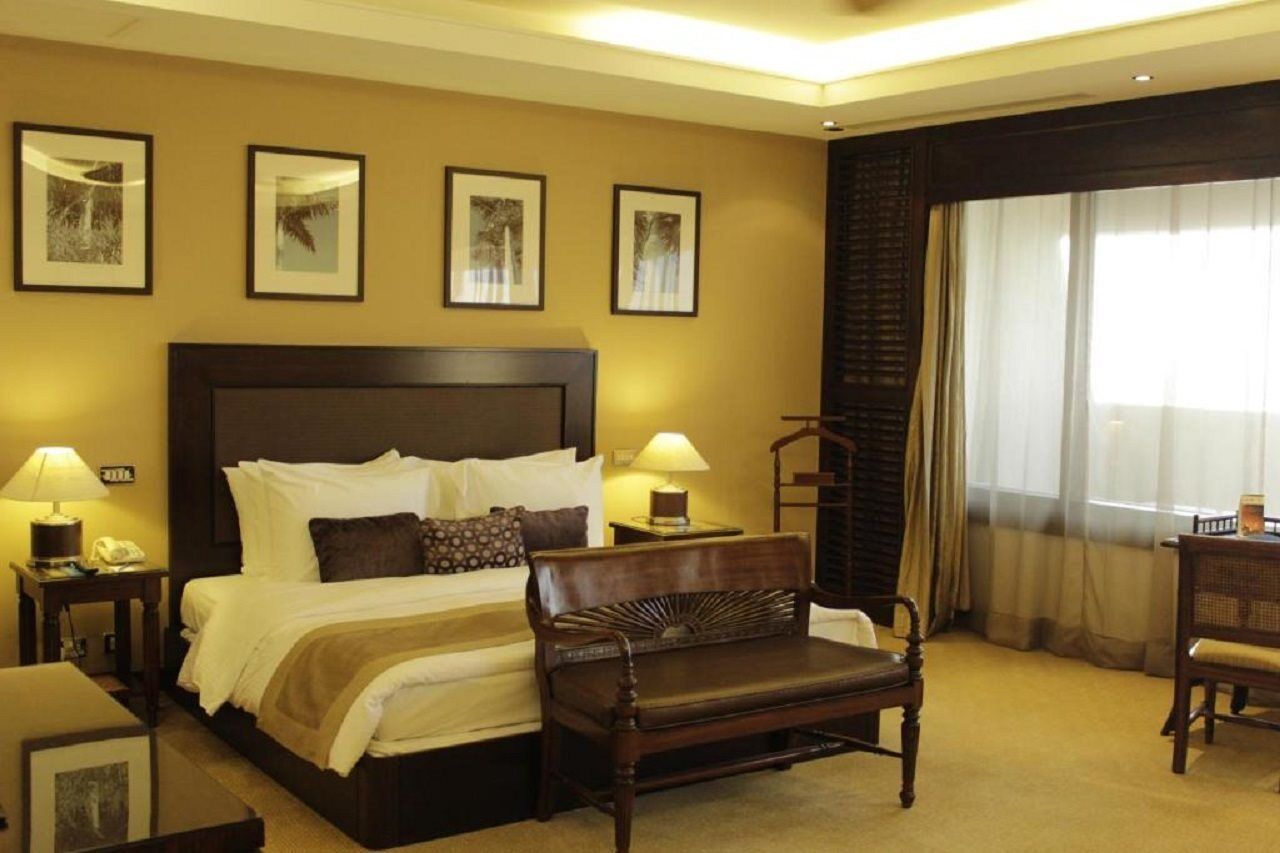 Radisson Blu Resort, Sharjah Exterior foto A bedroom at the Taj Bengal