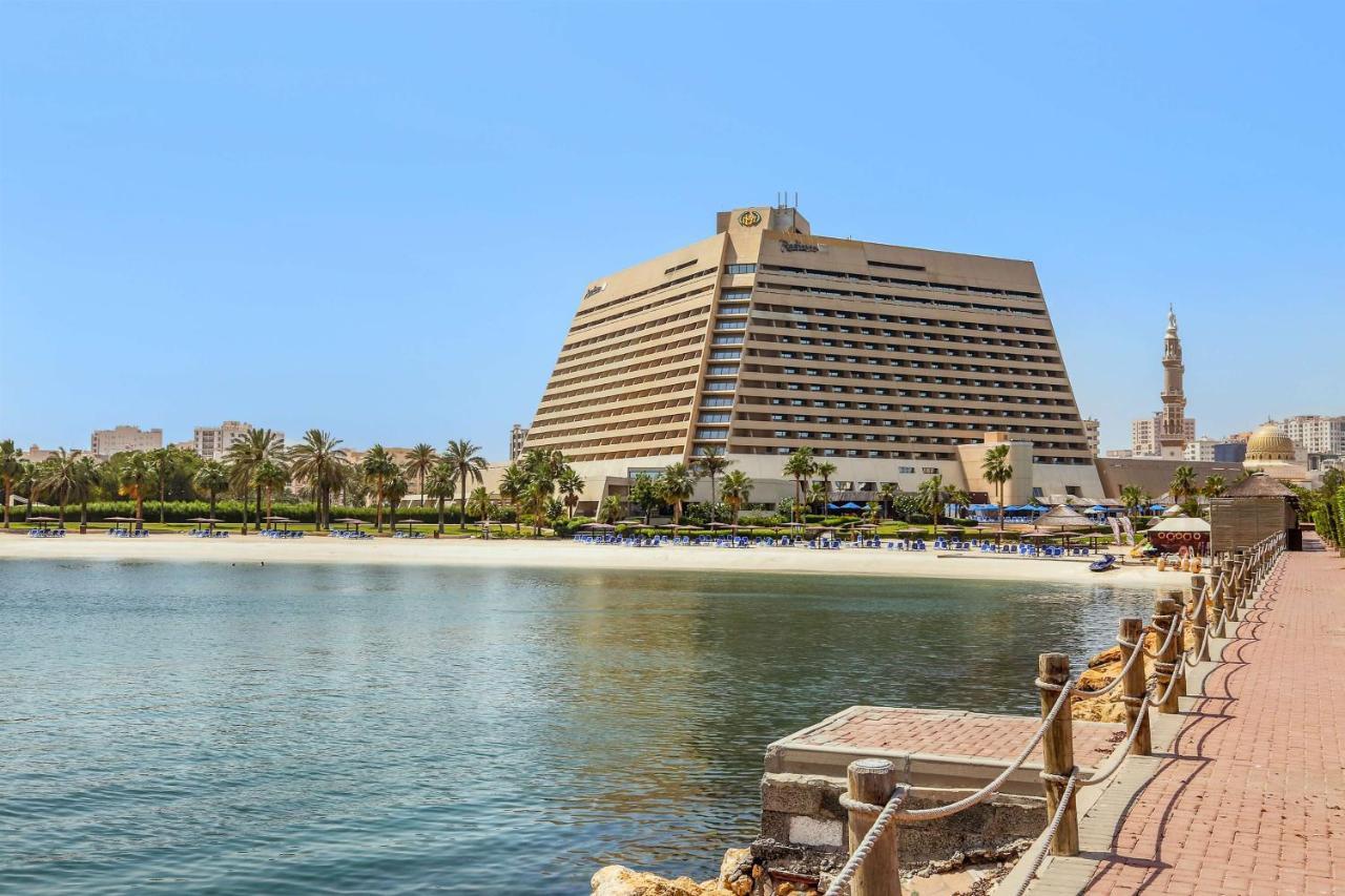 Radisson Blu Resort, Sharjah Exterior foto The Grand Hotel